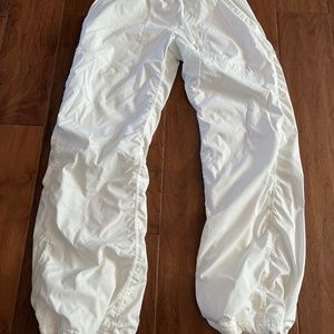 Dance studio pants size 4 (hemmed to fit 5’3 person)